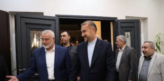 Hamas-Chef Ismail Haniyya und Irans Aussenminister Hossein Amir-Abdollahian in Doha am 20. Dezember 2023. Foto IMAGO / ZUMA Wire