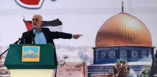 Hamas-Chef Yahya Sinwar spricht am Ramadan, 14. April 2023 in Gaza-Stadt. Foto IMAGO / NurPhoto