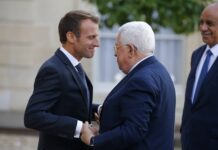 Emmanuel Macron und Mahmoud Abbas. Foto IMAGO / PanoramiC